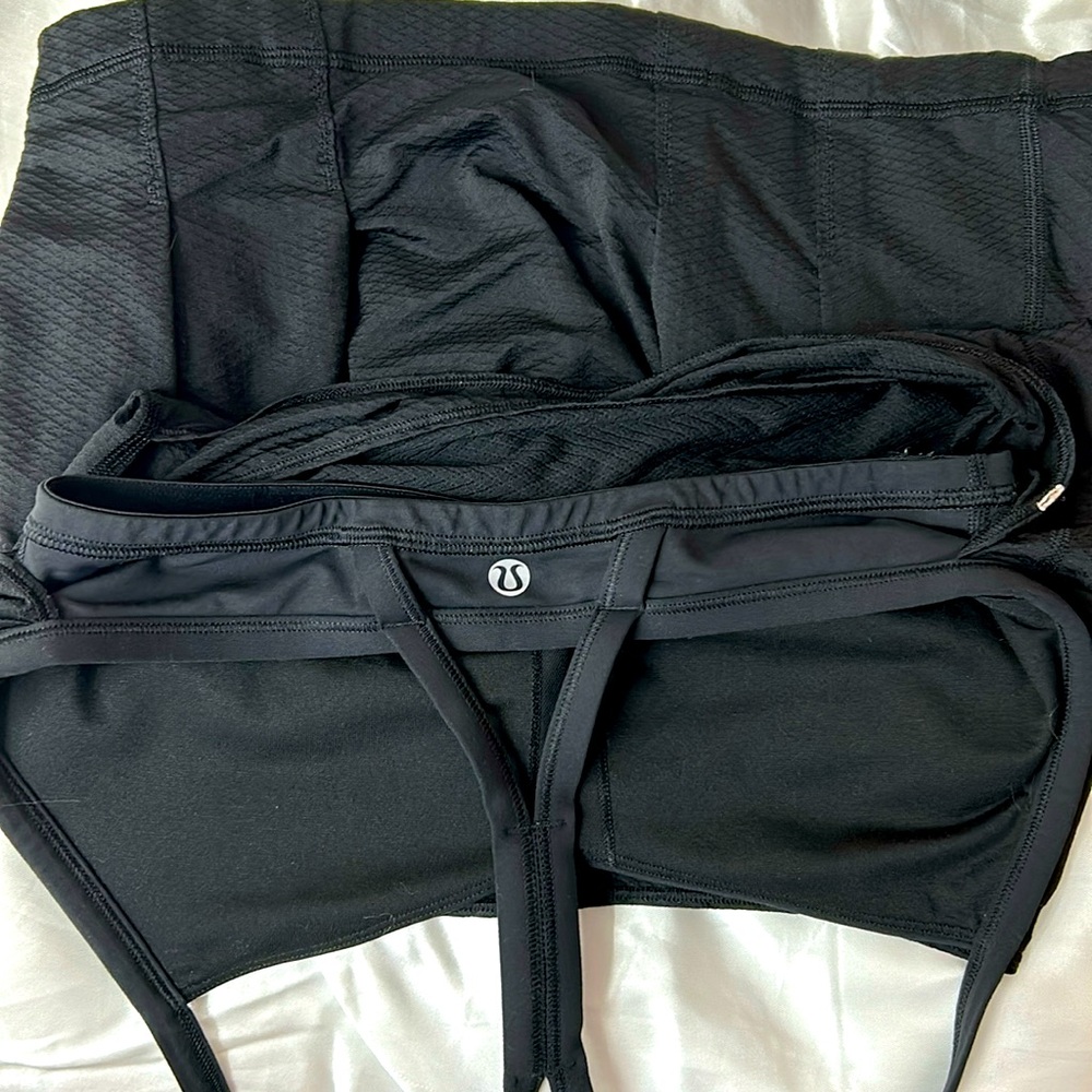 Lululemon workout top